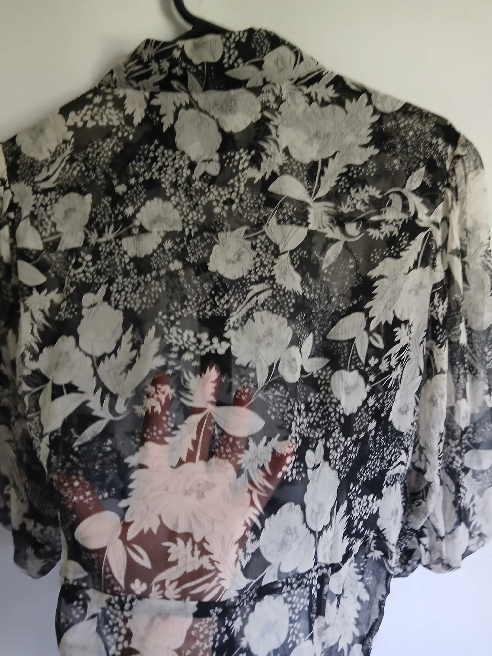 Sheer Black & White Floral Button-Up Blouse 100% Silk SzM Puff Sleeve